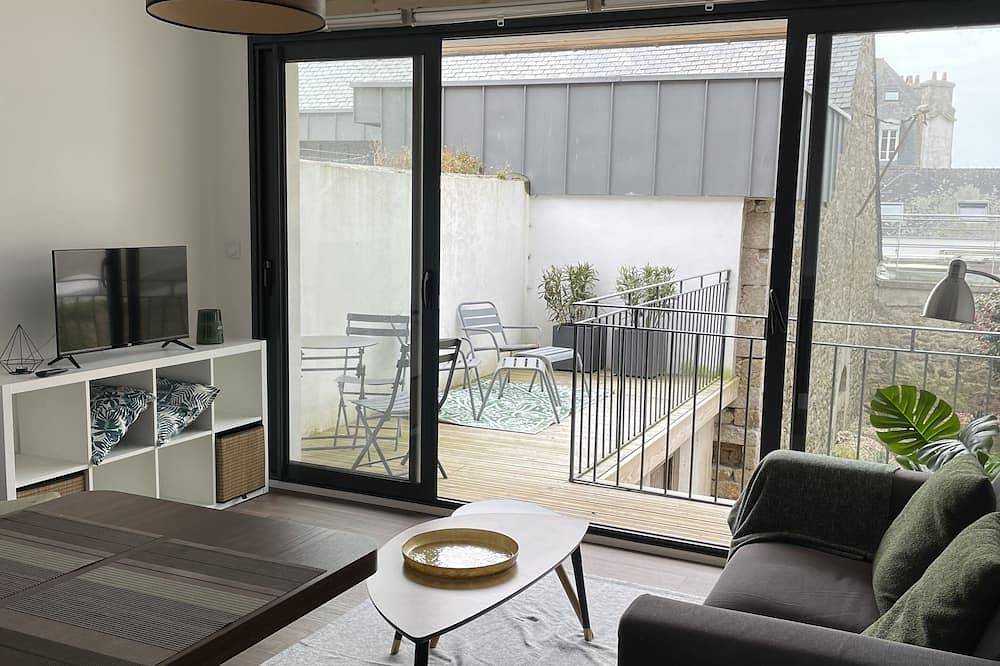 Apartamento entero, City center apartment with terrace at the foot of the cathedral. in Saint-Pol-de-Léon, Ceinture Dorée