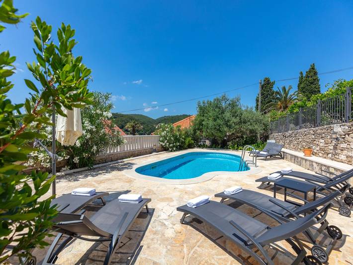 Villa pour 8 personnes, avec jardin et piscine à Sumartin - 2