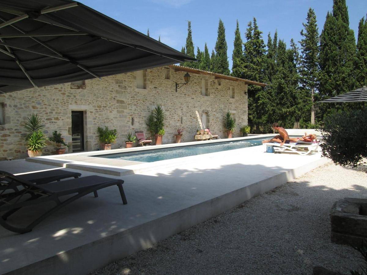 Quadruple Room with Private Bathroom in Graveson, Région d'Arles
