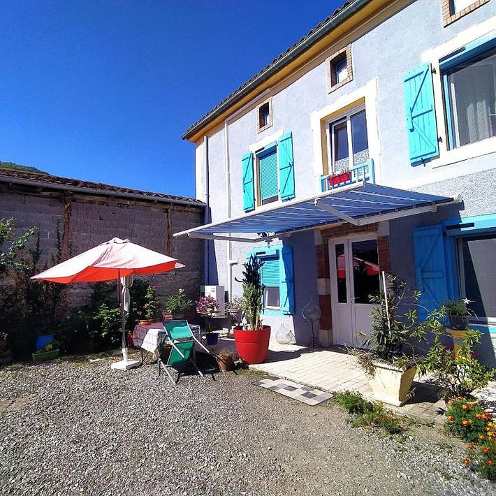 Chambre d’hôte pour 8 personnes, avec jardin et vue