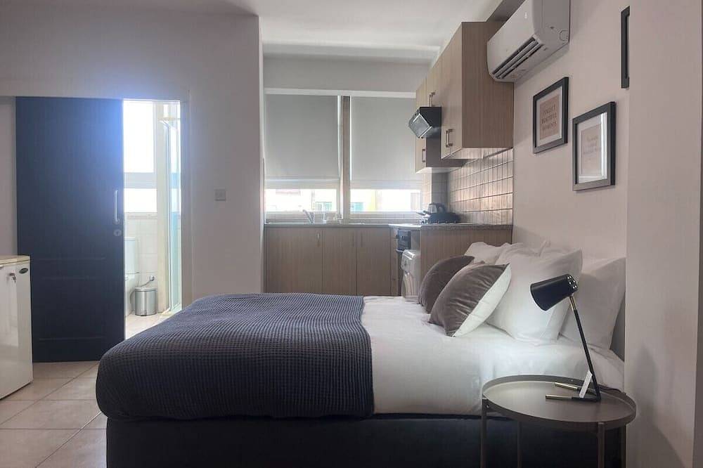 Ganze Wohnung, Phaedrus Living: Hoopoe Residencies 206 in Nikosia, Südzypern