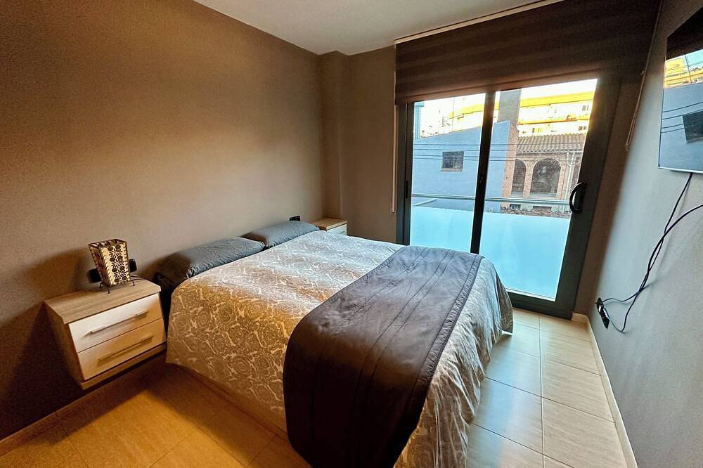 Apartamento entero, Refugio chic: Tu joya urbana en Barcelona in Ripollet, Interior de Barcelona