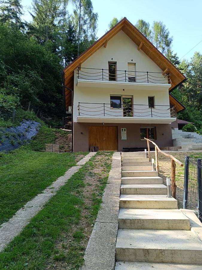 Ferienhaus für 7 Personen, mit Ausblick und Garten - 1