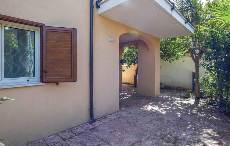 Accogliente appartamento con vista mare, terrazza, giardino e a soli 300 metri dalla spiaggia in Borgia, Provincia di Catanzaro