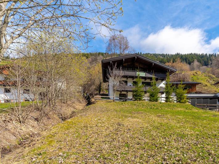 Chalet für 18 Personen, mit Sauna und Terrasse in Saalbach-Hinterglemm-Leogang - 2