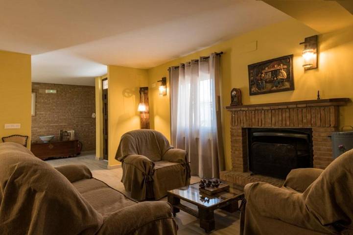 Casa de vacaciones para 15 personas, con piscina además de jardín y vistas, Familias con niños en Sierra Sur Jaen - 4