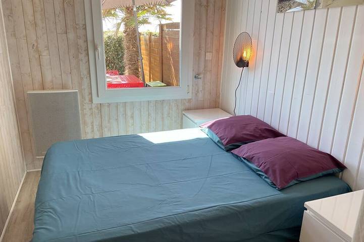 Location de vacances pour 4 personnes, avec jardin ainsi que terrasse et piscine dans Plage Du Bilou Le Conquet - 2