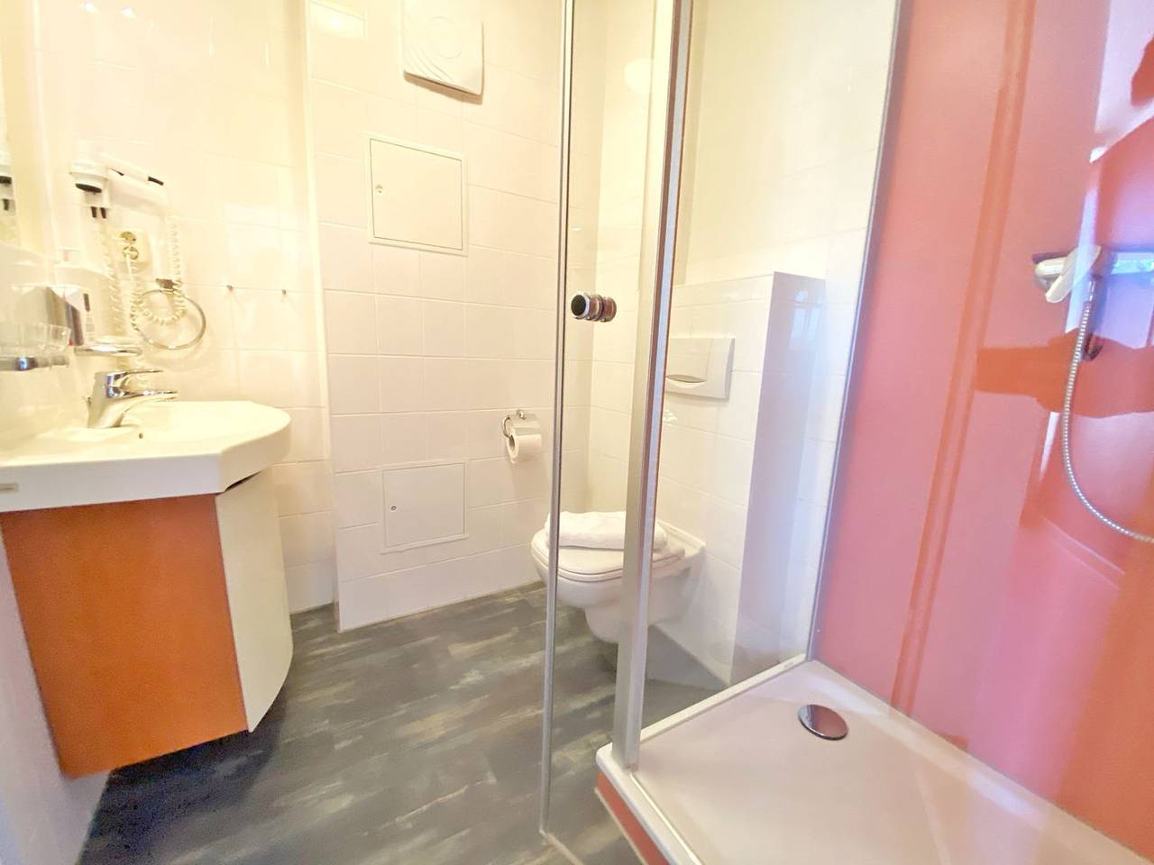 Apartamento entero, Appartement 310 - Rondell an der Jasmundtherme in Neddesitz, Sagard