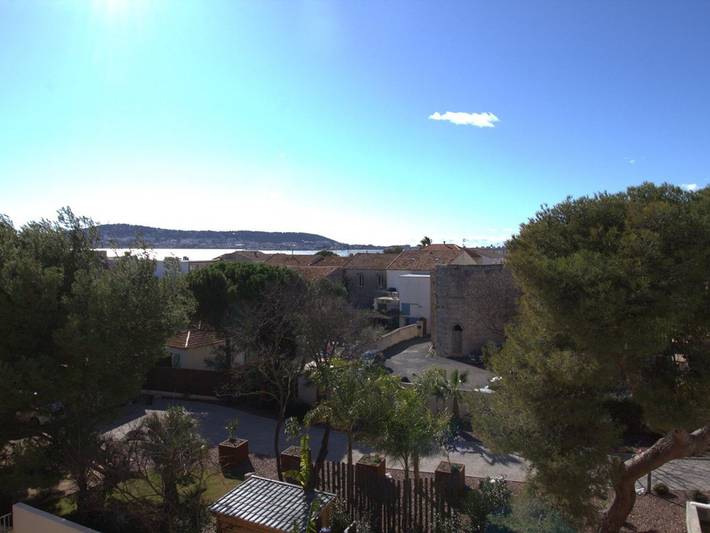 Gîte pour 2 personnes, avec balcon dans Port De Balaruc Les Bains