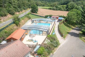 Gîte pour 4 personnes, avec terrasse et piscine, animaux acceptés à Saint-Galmier