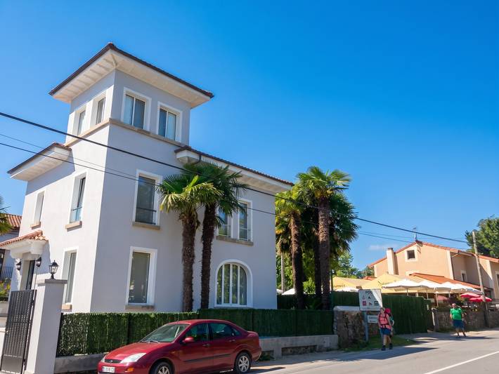 Apartamento para 12 personas, con Balcón/Terraza y Jacuzzi además de Terraza y Jardín en Llanes