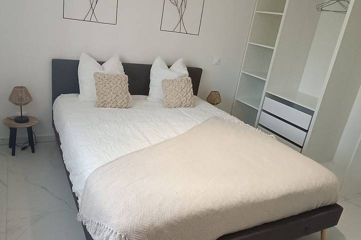 Location de vacances pour 6 personnes, avec jardin et terrasse à Meynes - 4