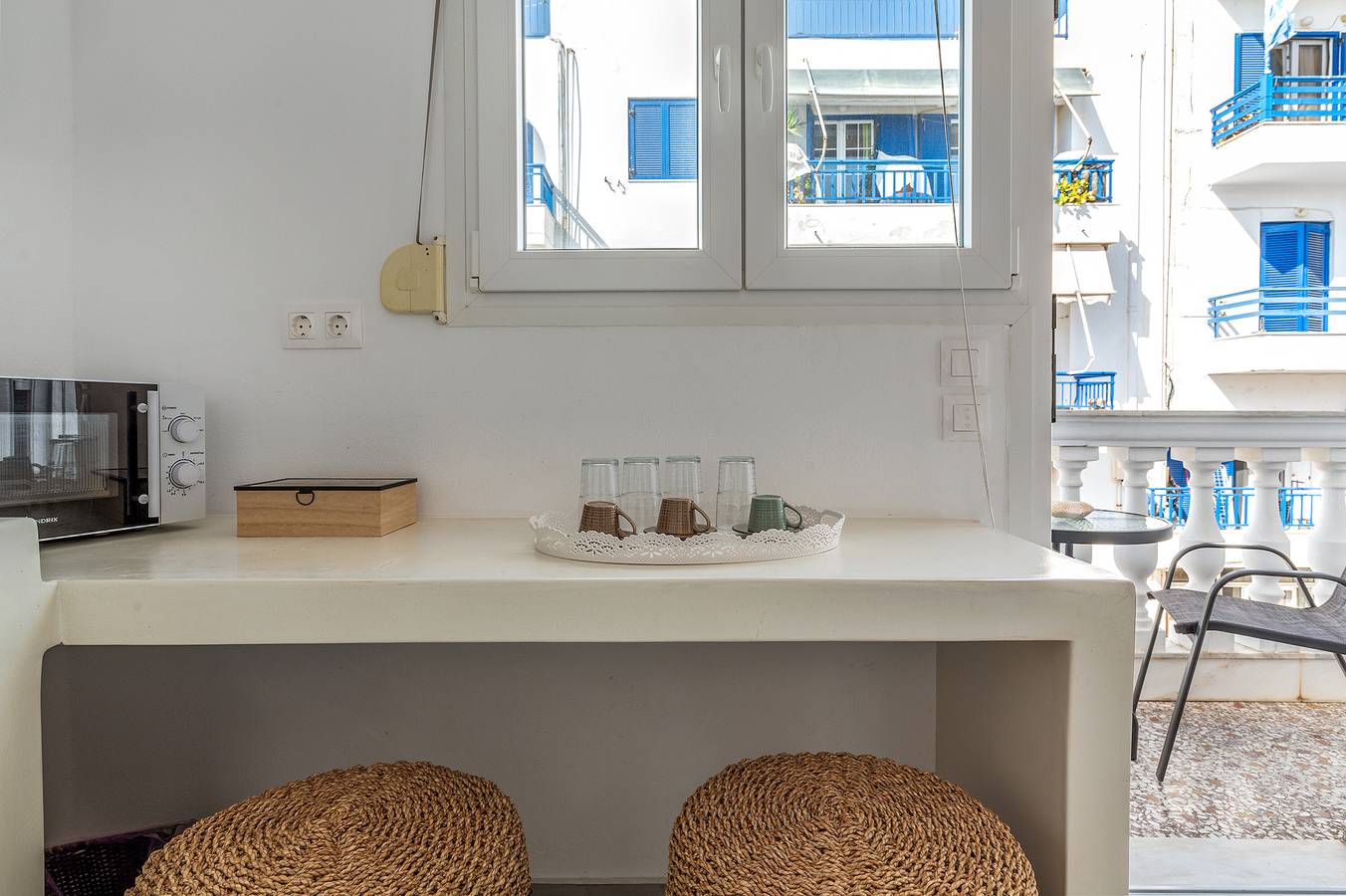 Studio Apartment 'Kleris 1 Tinos' with Sea View, Wi-Fi and Air Conditioning in Tinos