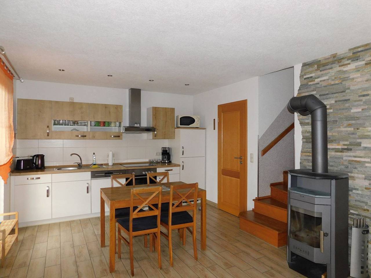 Ferienhaus "Hus an de Küst 2" - im Ortskern Ahrenshoop ca 65 m² für 2-4 Personen in Ahrenshoop, Fischland