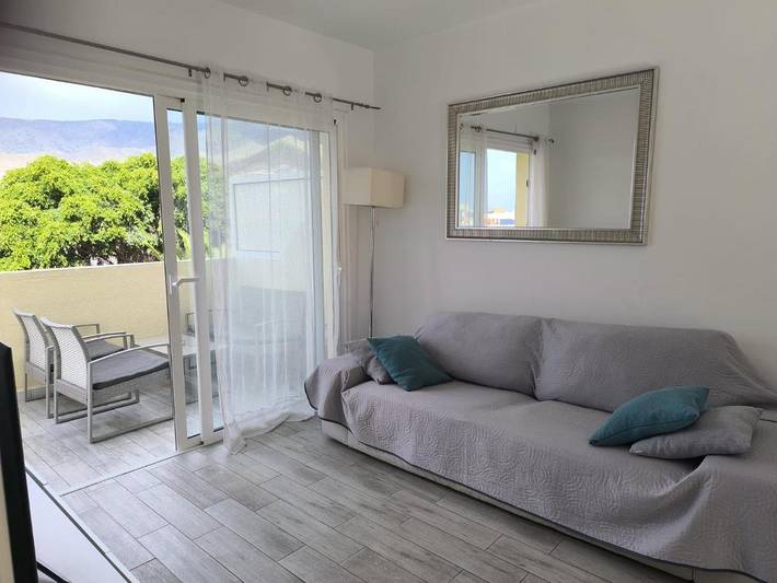 Gîte pour 6 personnes, avec balcon ainsi que piscine et vue dans Cho