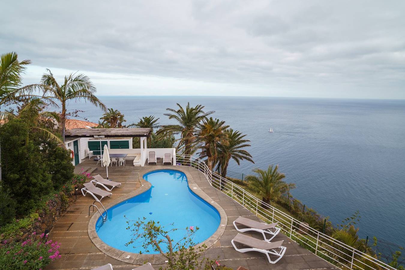 Ferienhaus für 8 Personen mit Pool in Caniço, Madeira
