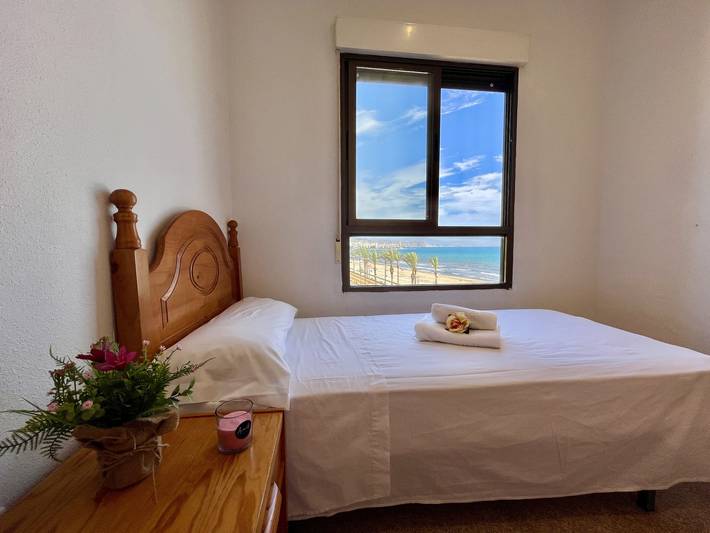 Gîte pour 5 personnes, avec Terrasse et Piscine à El Campello - 4