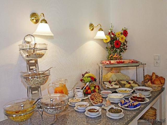 Haus Hildegunde - Doppelzimmer Economy (16qm) mit Balkon/ Terrasse in Bad Füssing, Bayerische Golf und Thermenland