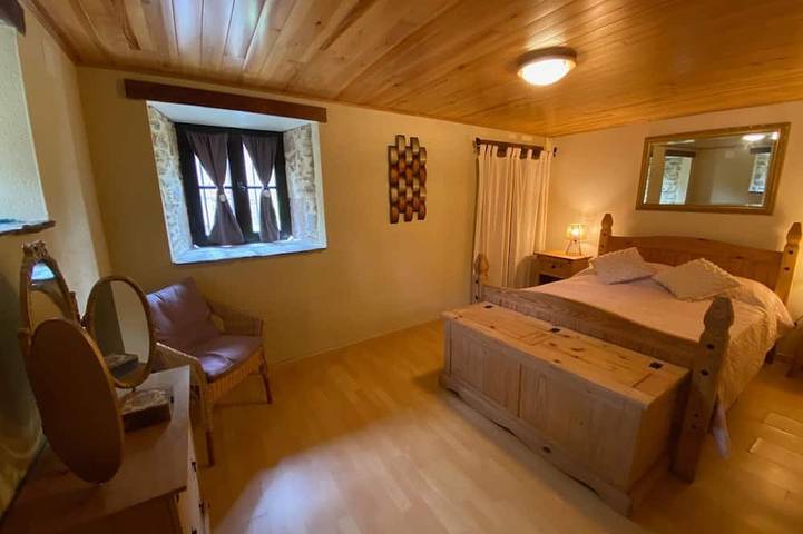 Gîte pour 6 personnes, avec jardin à Ayssènes - 2