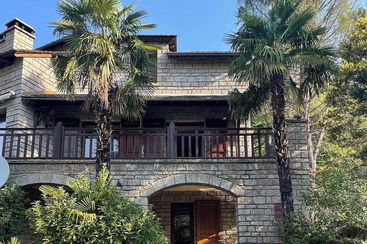 Gîte pour 4 personnes, avec terrasse ainsi que jardin et piscine à Rivière-sur-Tarn - 3