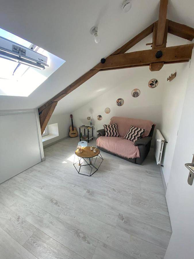Family Room in La Forêt-sur-Sèvre, Deux-Sèvres