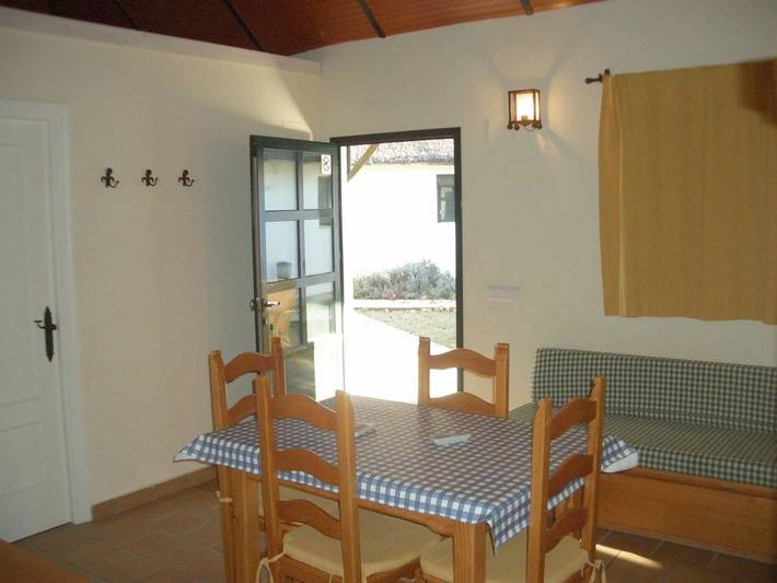 Location de vacances pour 2 personnes, avec jardin ainsi que piscine et terrasse à El Rocío - 4