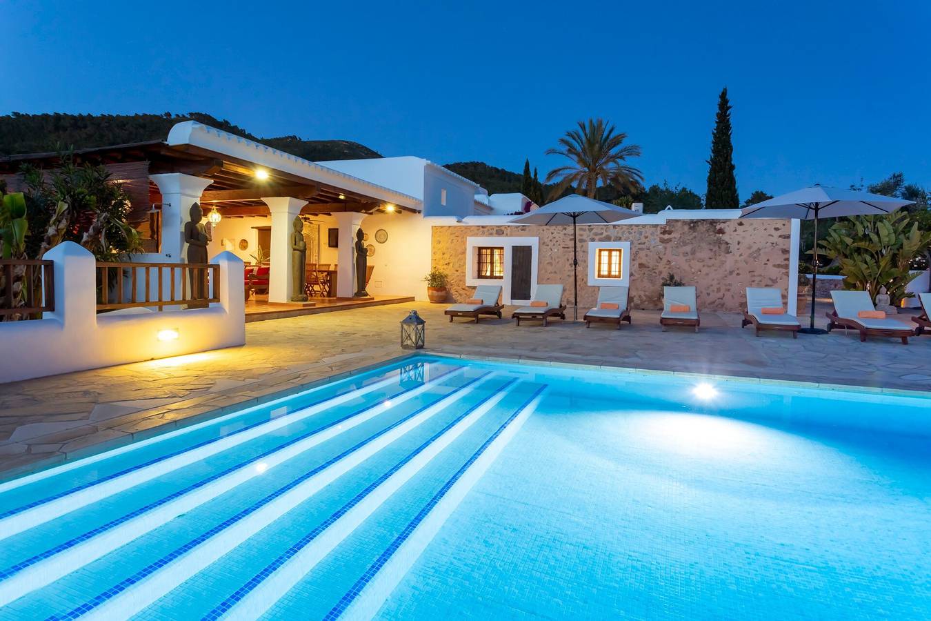 Villa 'Pep Den Sitges' mit Bergblick, Wlan und Klimaanlage in St Llorenc de Balafia, Sant Joan de Labritja