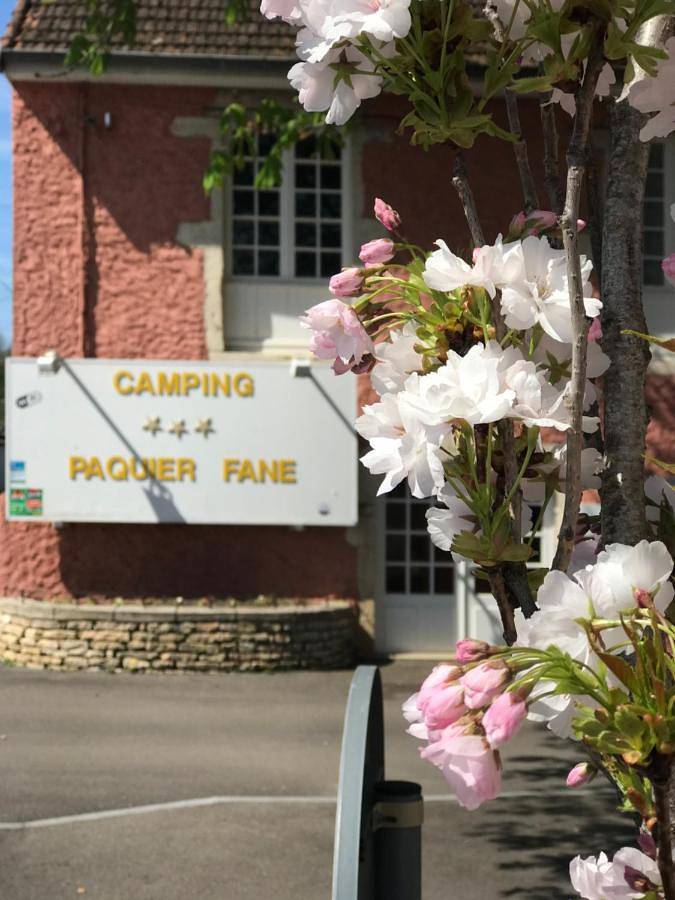 Camping Du Paquier Fané in Chagny, Région de Chalon-sur-Saône