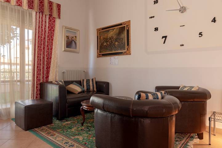 Habitación 'Bandb Cindy - Habitación Rosa' con terraza privada, Wi-Fi y aire acondicionado in Cascina, Costa de la Maremma