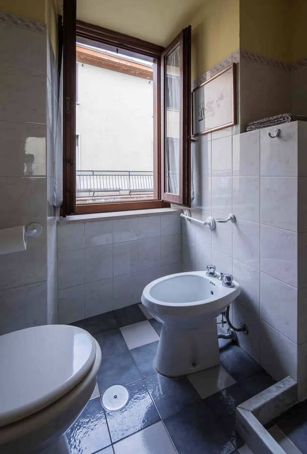 Geheel vakantieappartement, Vakantieappartement voor 4 personen met balkon in Bolsena, Meer van Bolsena