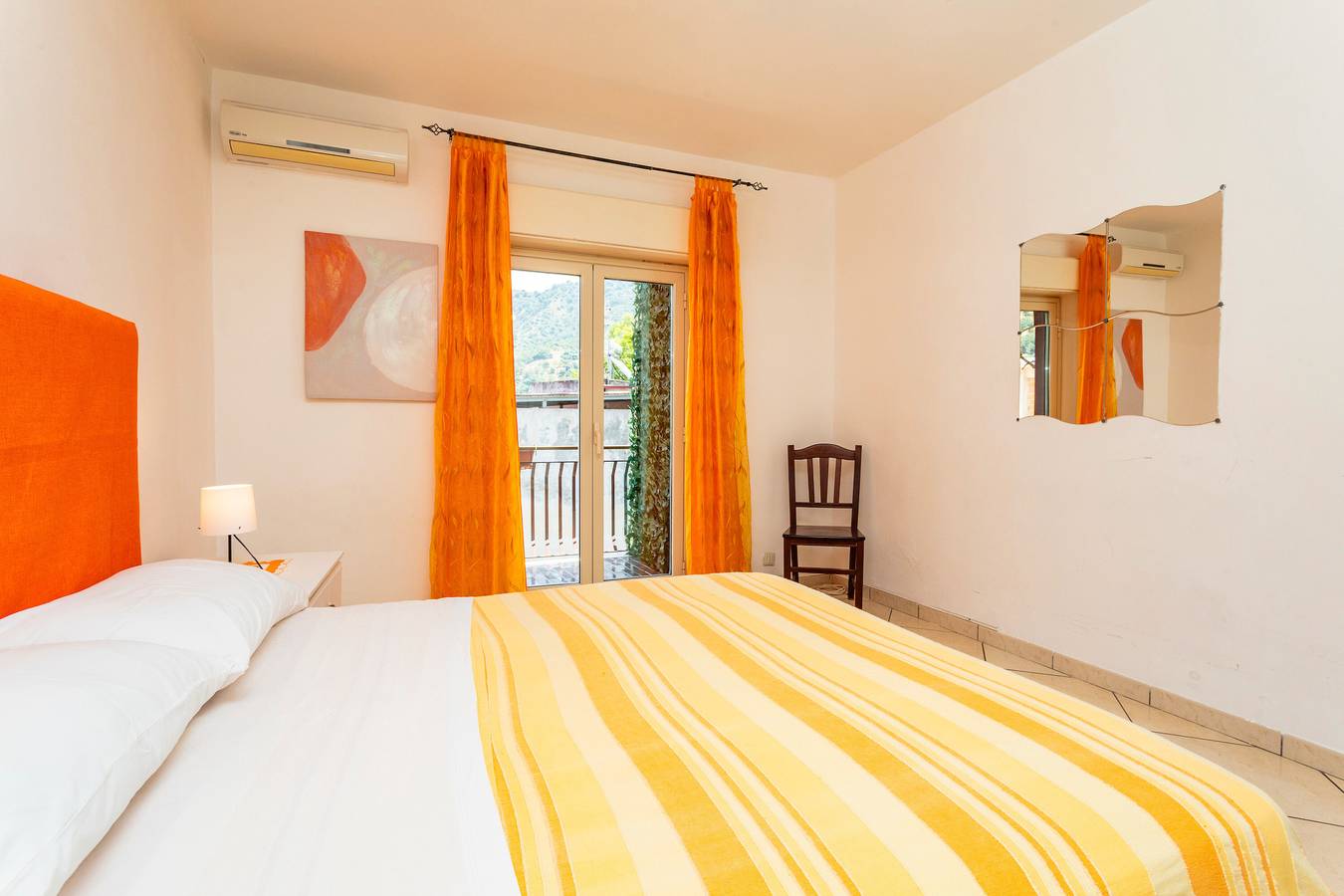 Ganze Wohnung, Ferienwohnung 'Da Lorenzo Alcantara' mit Bergblick und Wi-Fi in Gaggi, Messina Provinz