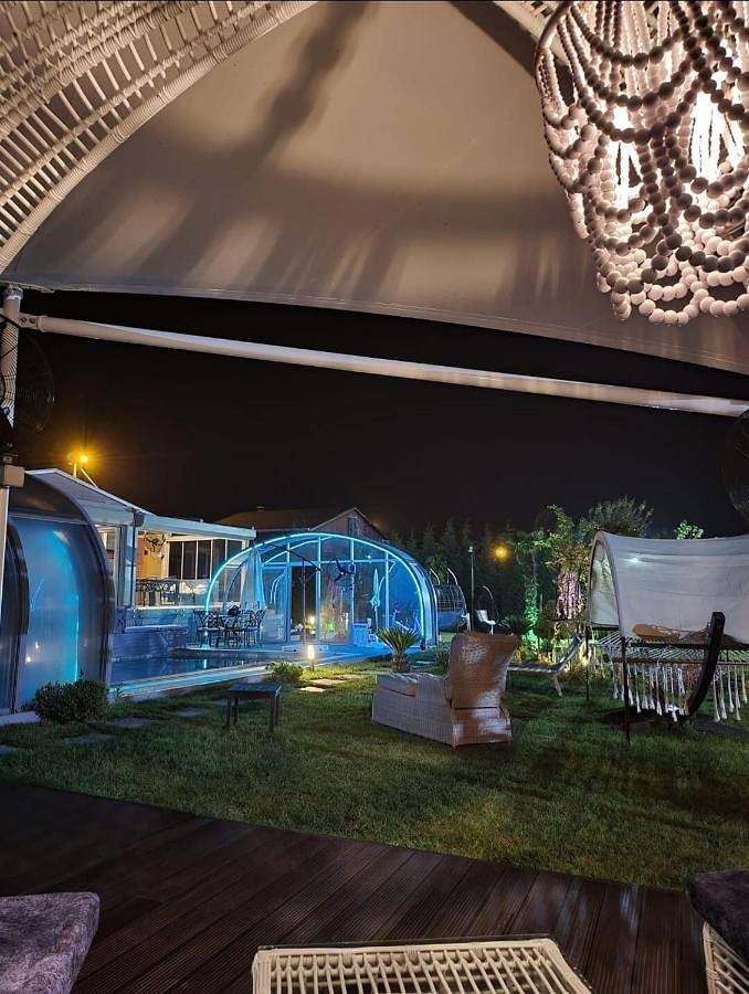Villa pour 12 personnes, avec jacuzzi ainsi que piscine et jardin à Turquie