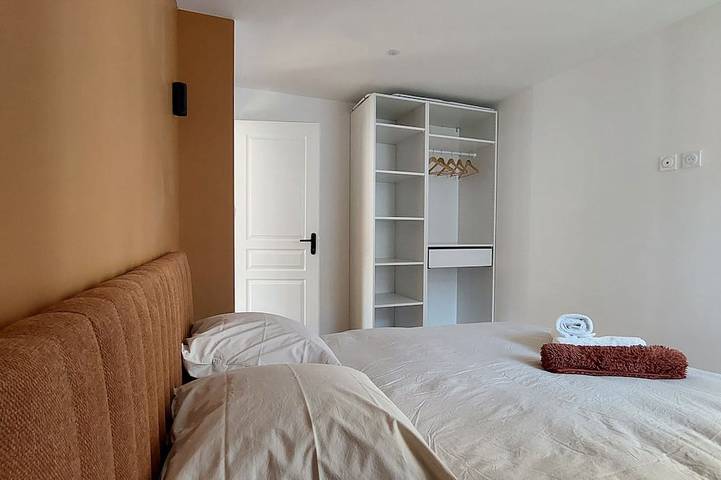 Ganze Wohnung, Le Gally 55m2, Heart of town with garage! in Rodez, Aveyron