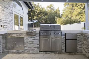 Vacation Home for 12 Guests in Los Angeles, San Fernando Valley, Picture 2