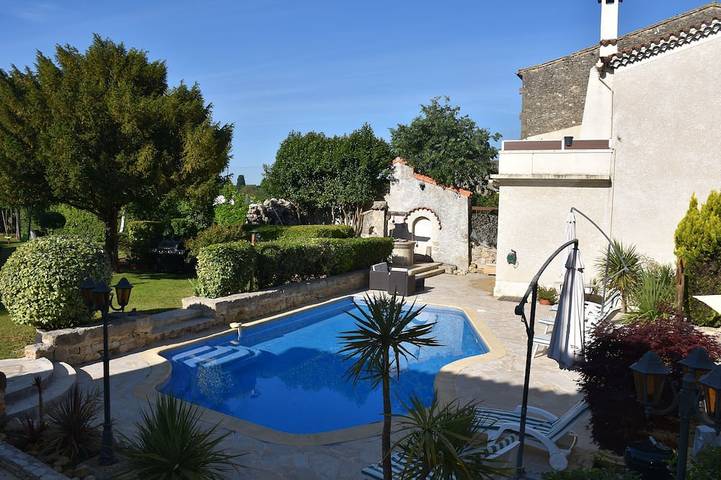 Appartement de vacances pour 3 personnes, avec Terrasse ainsi que Jardin et Piscine