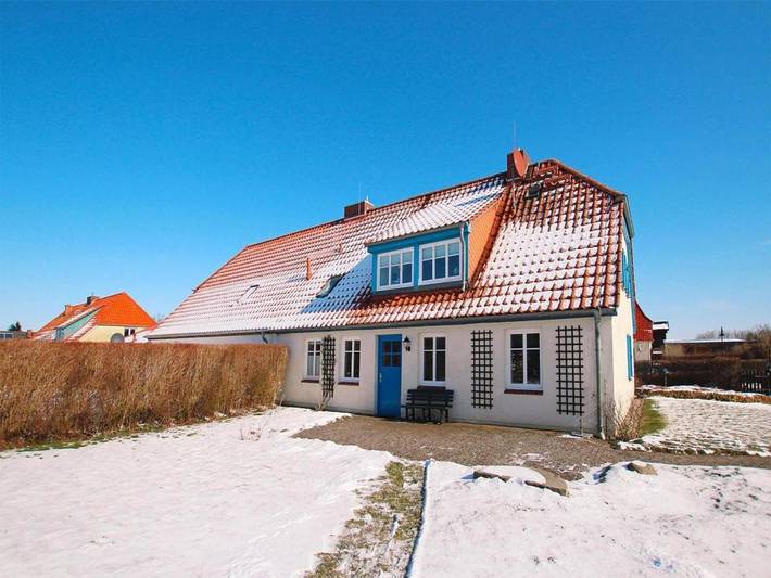 Ferienwohnung für 8 Personen, mit Terrasse und Garten