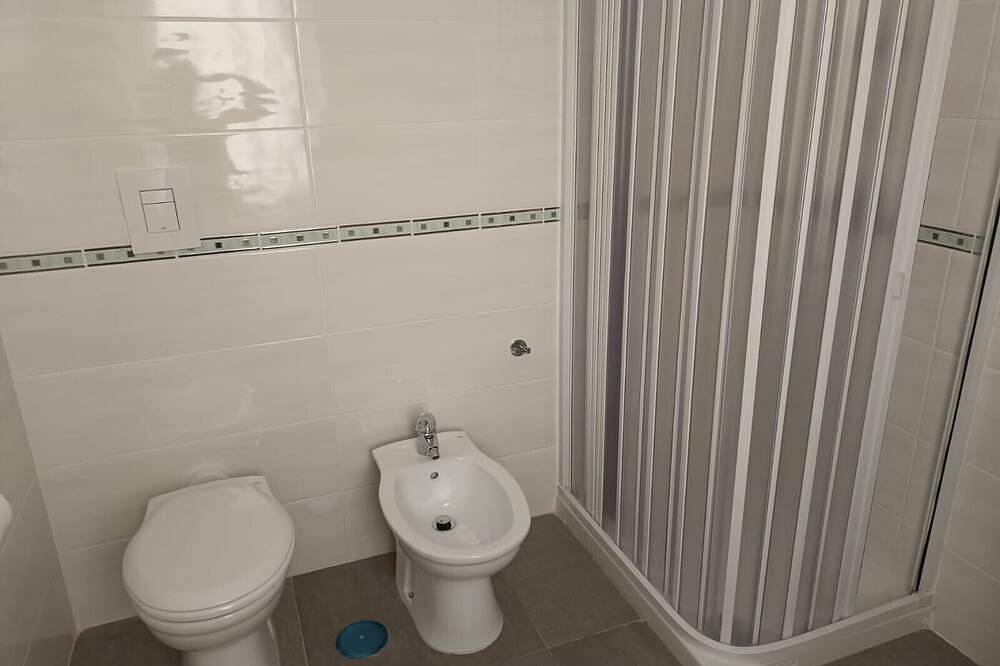 Entire apartment, Room 'La Fiesta' with Sea View, Wi-Fi and Air Conditioning in Capaccio, Cilento