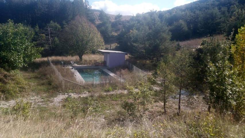 Location de vacances pour 4 personnes, avec piscine ainsi que vue et terrasse, animaux acceptés à Saint-André-de-Rosans - 3