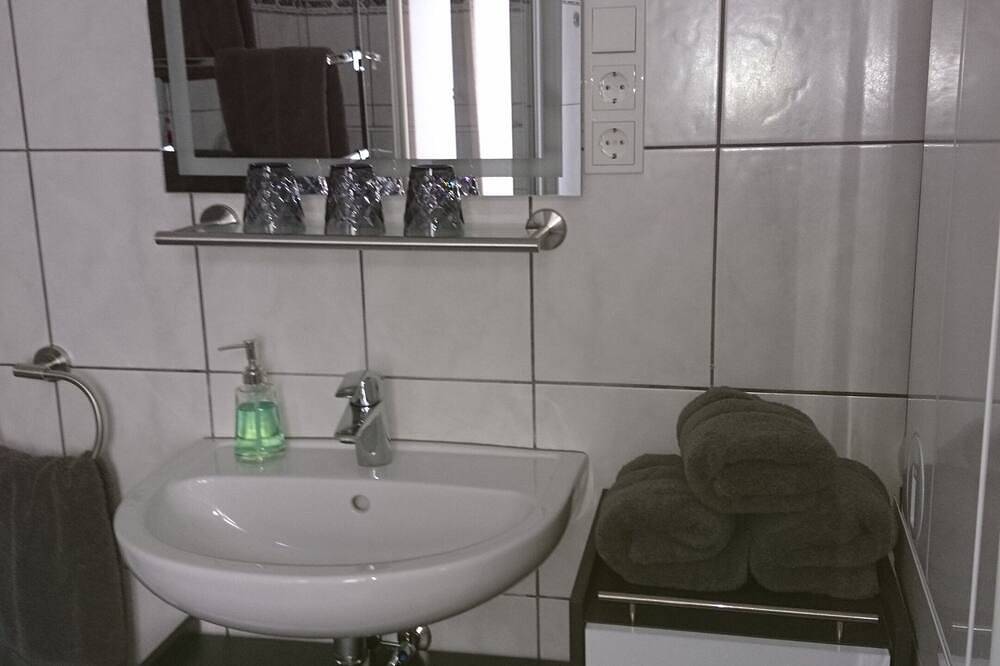 Ganze Wohnung, Voll ausgestattetes Ferienappartement in Limburg, Lahn-Taunus