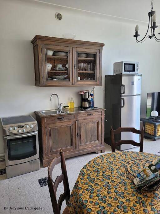 Gîte pour 4 personnes, avec terrasse dans Cinema L Arlequin Nyons - 3