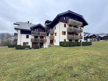 Gîte pour 4 personnes, avec terrasse à Bernex