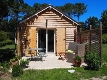 Gîte pour 3 personnes, avec vue et terrasse dans Beaumontois en Périgord