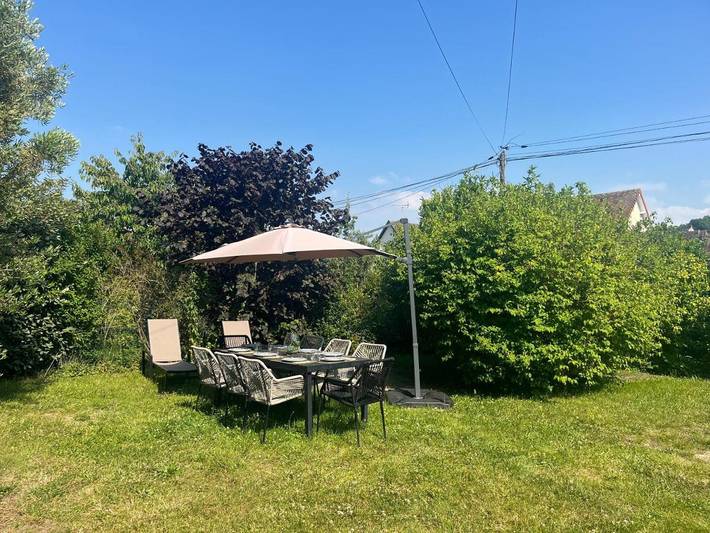 Location de vacances pour 8 personnes, avec jardin et vue, adapté aux familles dans Plage De Tourgeville - 3