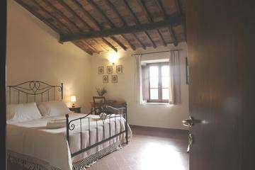 Villa for 13 Guests in Siena, Chianti, Picture 2