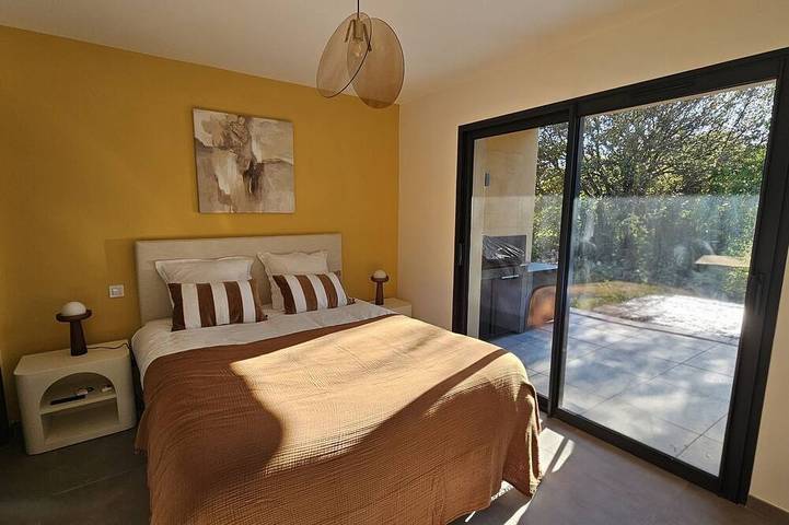 Corsica: Louniceli Villa with air conditioning, a pool, beaches, shops, and mountains in Sainte-Lucie de Porto-Vecchio, Zonza