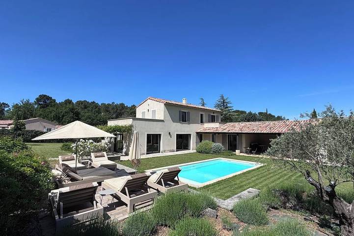 Ferienhaus für 10 Personen, mit Balkon und Garten in Bédoin