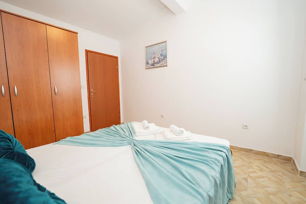 Appartamento intero, Two-bedroom apartment Adela Iii with a Terrace in Gajac, Pag