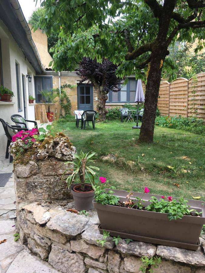 Un jardin en ville in Sarlat-la-Canéda, Périgord Noir
