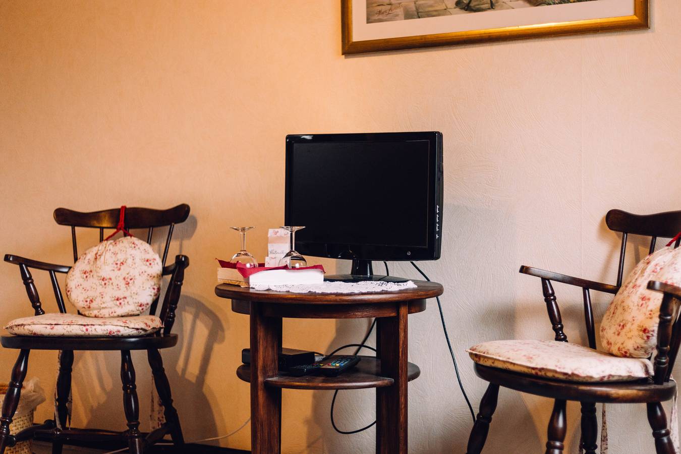 Pension Hutwalker - "Rosen" Zimmer" in Wingst, Cuxland