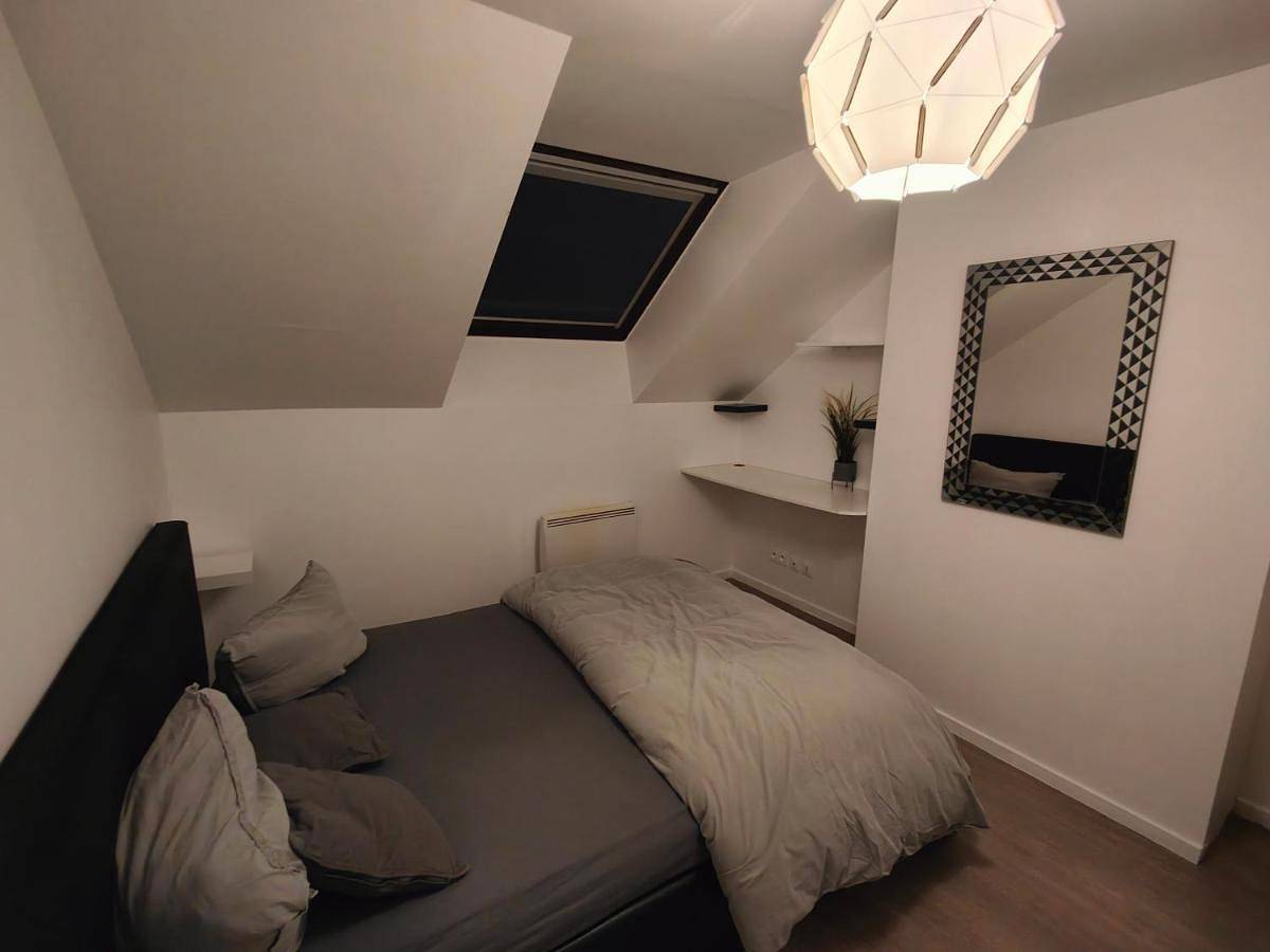 Appartement entier, One-Bedroom Apartment in Provins, Seine-et-Marne